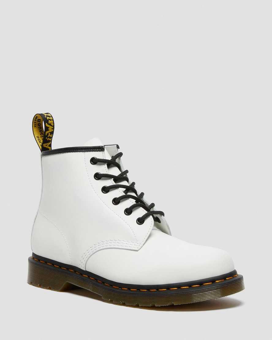 Dr Martens 101 Yellow Stitch Smooth Deri Erkek Bilek Boy Bot Beyaz Türkiye | 74680-QOAM