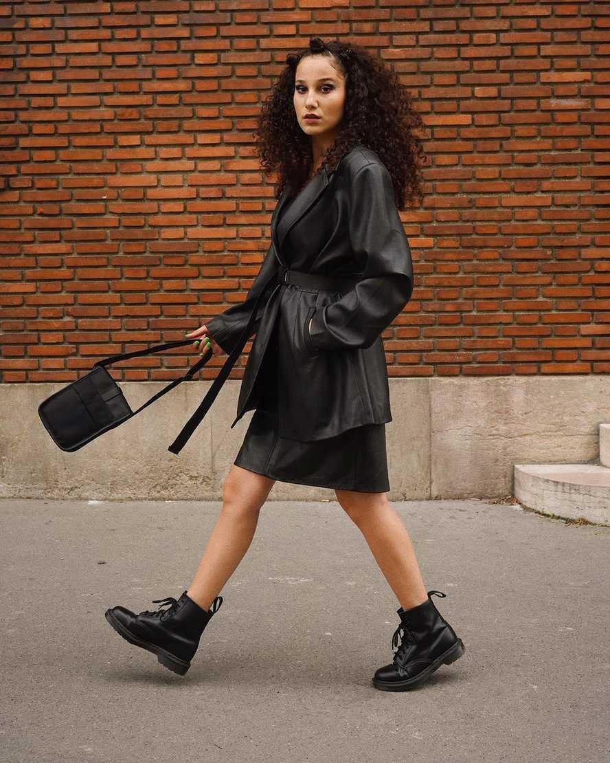 Dr Martens 1460 Mono Smooth Deri Dantel Up Kadın Bilek Boy Bot Siyah  Türkiye |  25374-PJON
