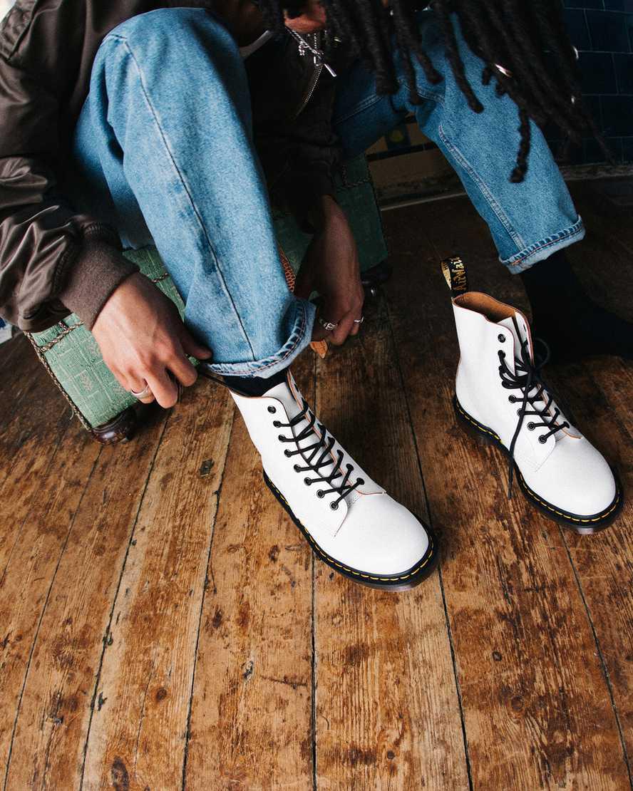 Dr Martens 1460 Vintage Made in England Erkek Bağcıklı Bot Beyaz  Türkiye |  06289-YKXZ