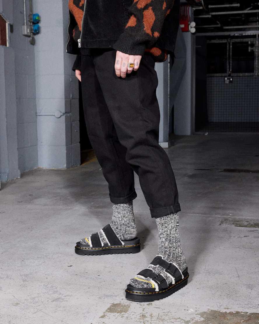 Dr Martens Myles Süet Fur-Astar Tokalı Erkek Terlik Siyah  Türkiye |  02196-LIGP