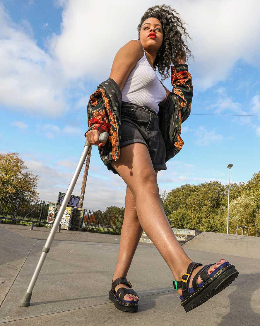 Dr Martens Voss II Colorblock Hydro Deri Askılı Kadın Gladyatör Sandalet Siyah  Türkiye |  47382-TSPE